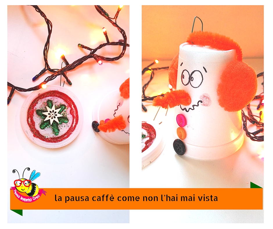 pupazzo di neve con bicchiere di polistirolo e coperchio di plastica glitter decorazione per l'albero di Natale